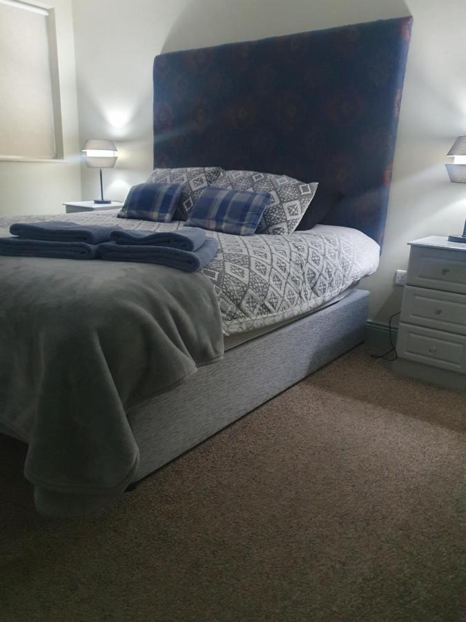 Junior Suite Town Centre Дънгарван Екстериор снимка