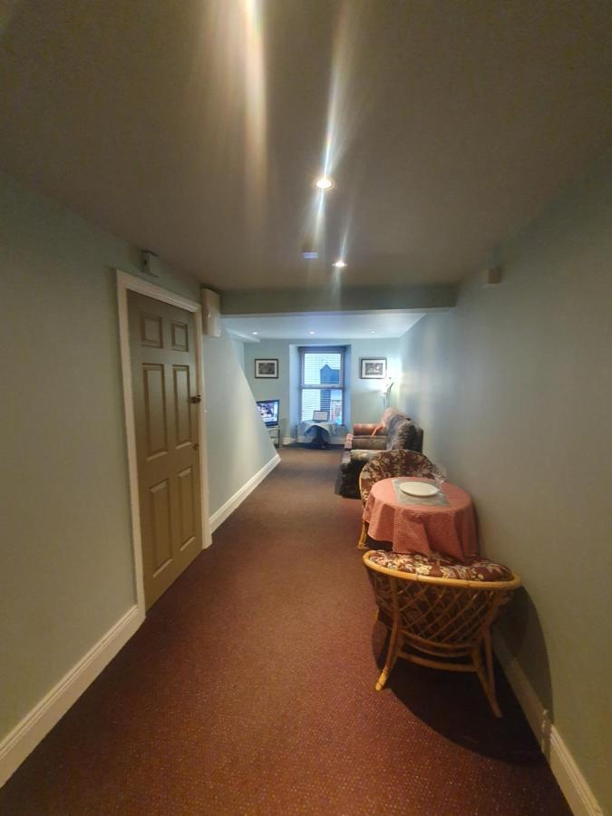 Junior Suite Town Centre Дънгарван Екстериор снимка