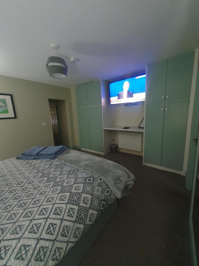 Junior Suite Town Centre Дънгарван Екстериор снимка
