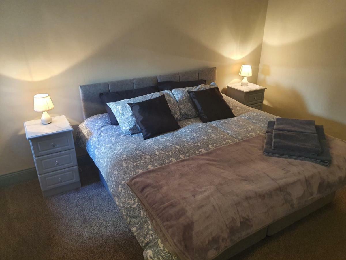 Junior Suite Town Centre Дънгарван Екстериор снимка