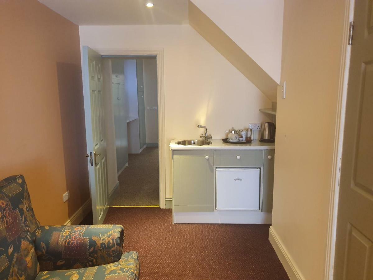 Junior Suite Town Centre Дънгарван Екстериор снимка